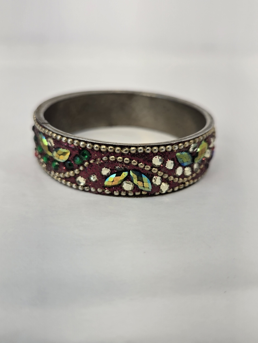 Vintage-style Indian rhinestone bangle, specifically a Jaipur or "lakh" style